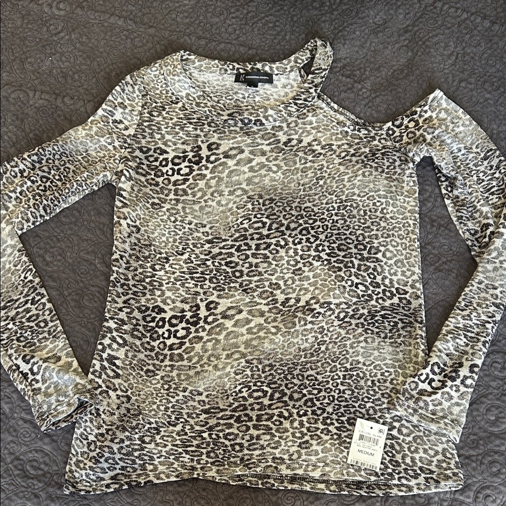 NWT Leopard Print One-Shoulder Top